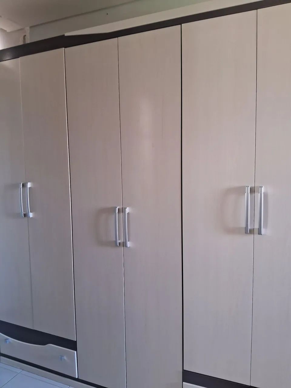 Guarda roupa novíssimo 