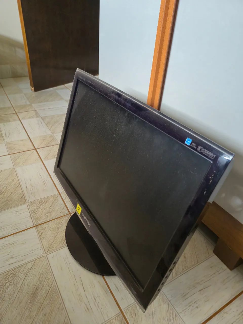 Monitor Samsung SyncMaster T220 - 22 Polegadas Widescreen (Usado) - Foto 2