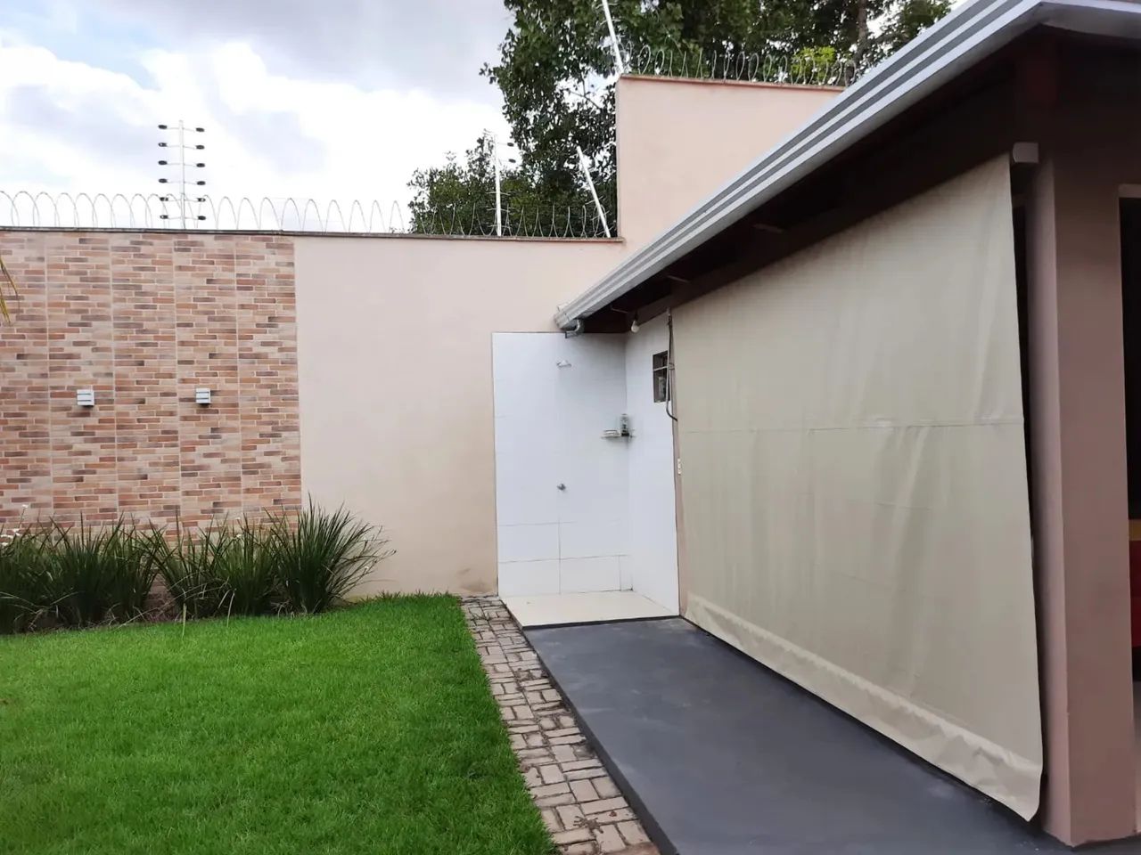 Toldo cortina retrátil 3,2 m comprimento 