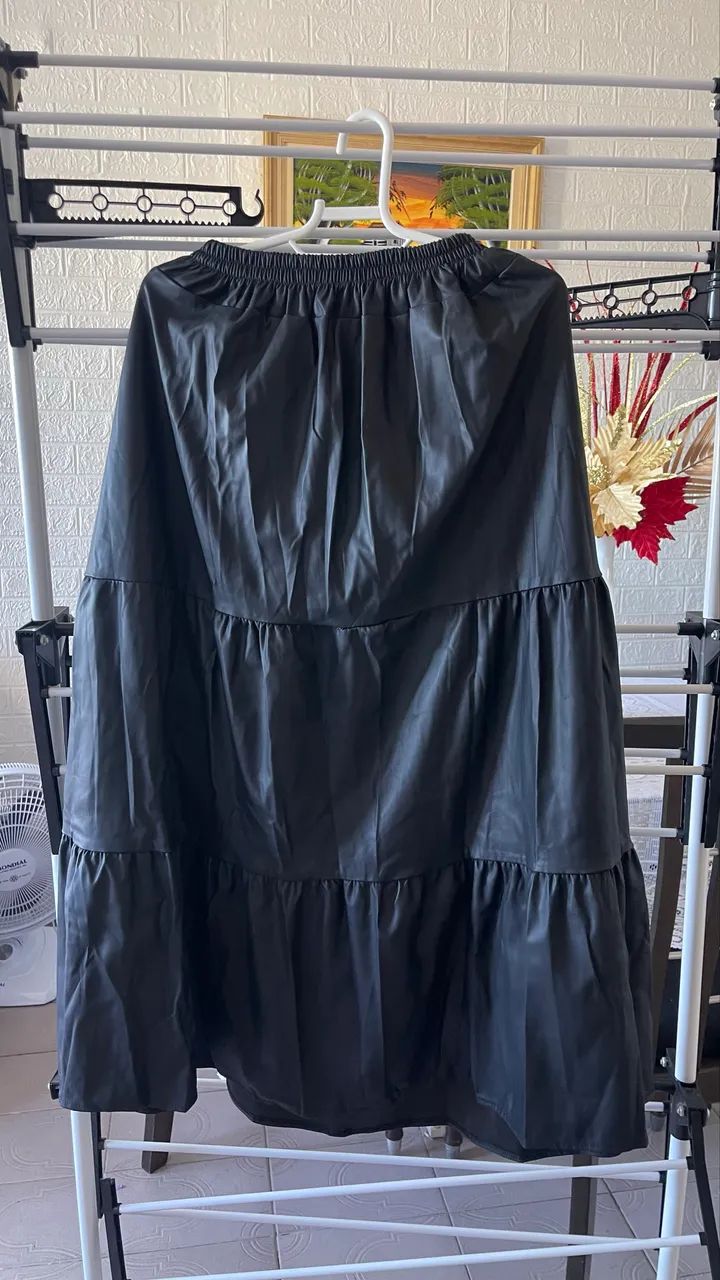 Linda saia de couro. - Foto 2