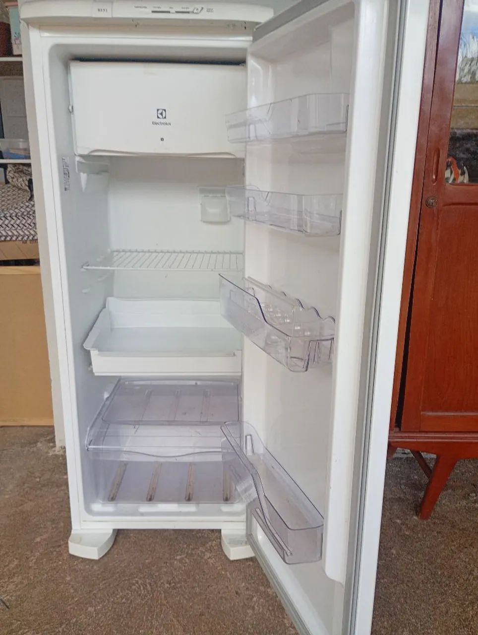 Geladeira Eletrolux 240L  - Foto 4