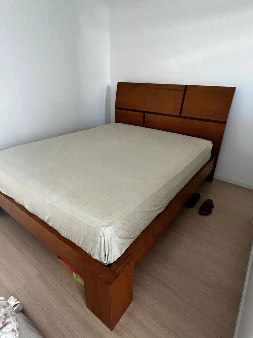 Cama Queen de madeira Maciça + Colchão  - Foto 3