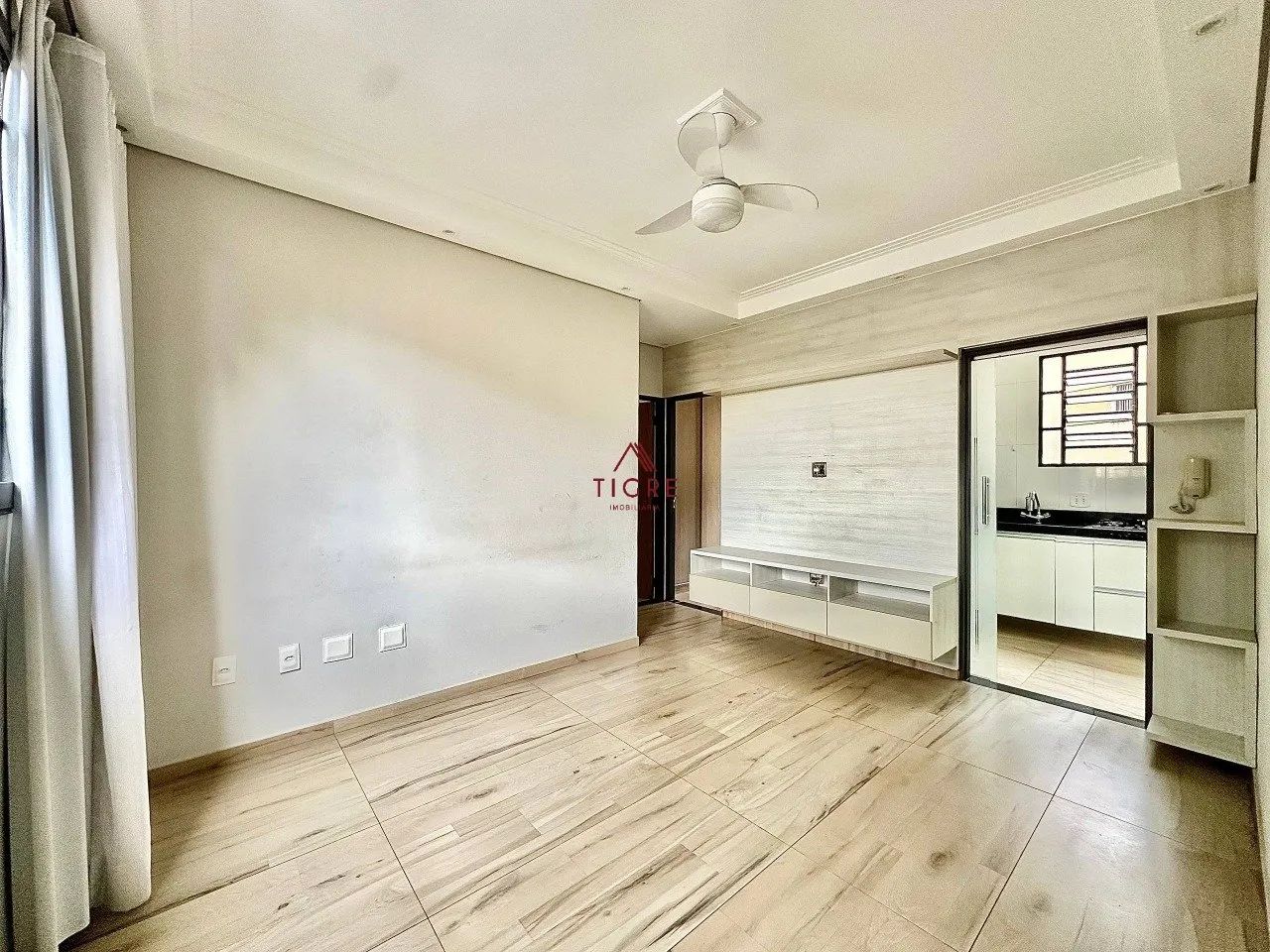 Apartamento com 2 Quartos à Venda, 50m² - Foto 2