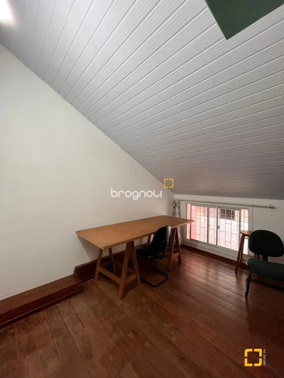 Casa na Carvoeira próximo a UFSC com 30 kitnets. - Foto 3
