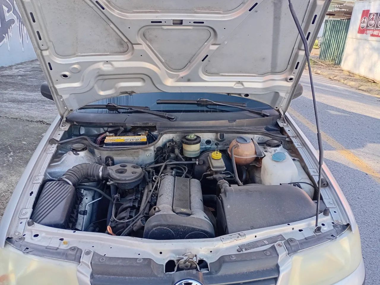 Volkswagen Gol Geração III Plus 1.0 MI 16V Gasolina Mec. 2P 2001
