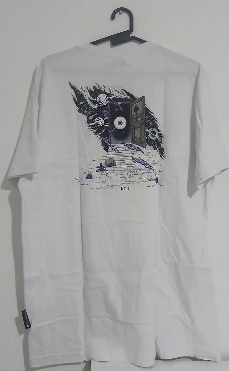 Kit com 2 camisetas tamanho G ( branca e Preta) - Foto 2