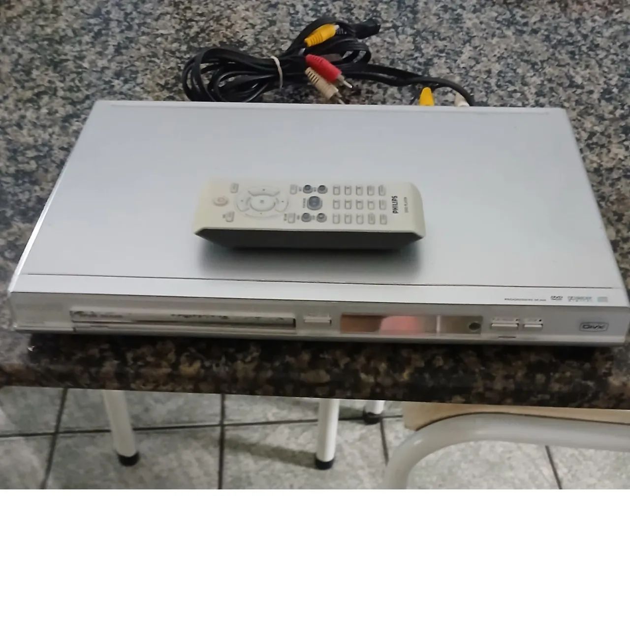 Vendo DVD Player Philips 