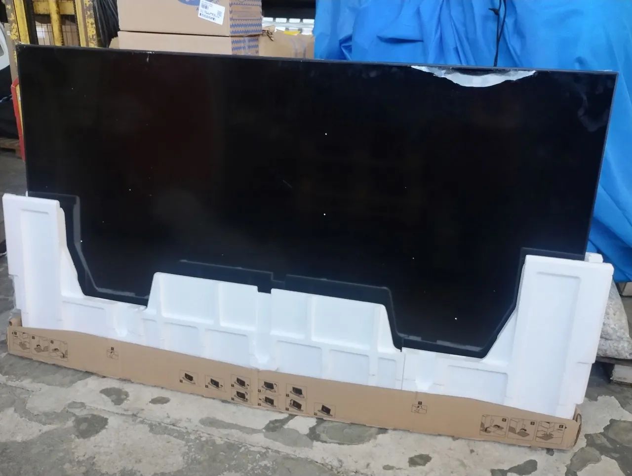 Tv Samsung 85 polegadas retirar peças  - Foto 4