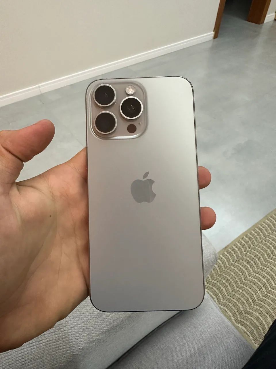 Iphone 15 Pro Max - Foto 4