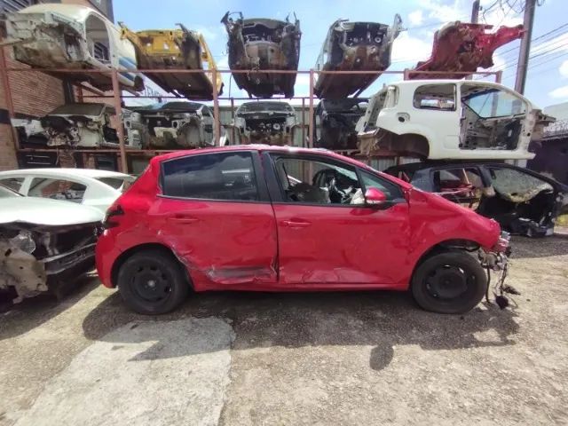PEUGEOT 208 1.2 AUTOMATICO 2017 - SUCATA PARA RETIRADA DE PEÇAS - Foto 2