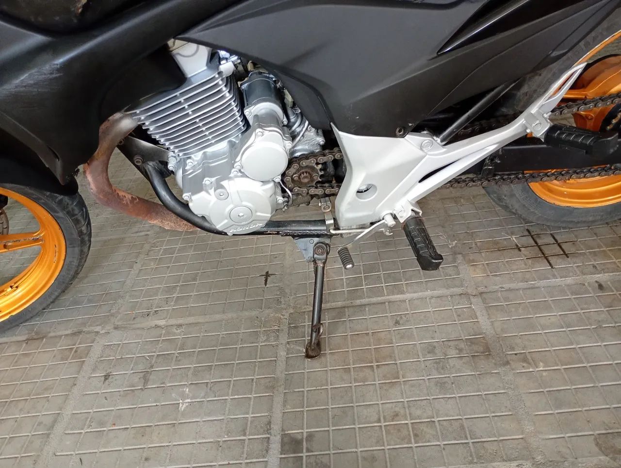 Cb 300 - Foto 2