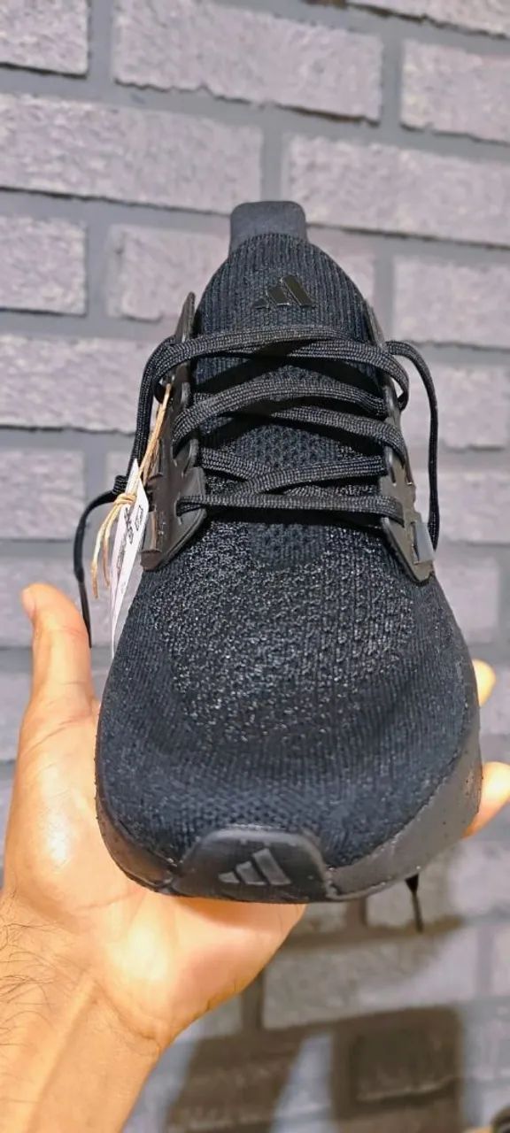 Tênis Ultraboost 5 - Foto 3