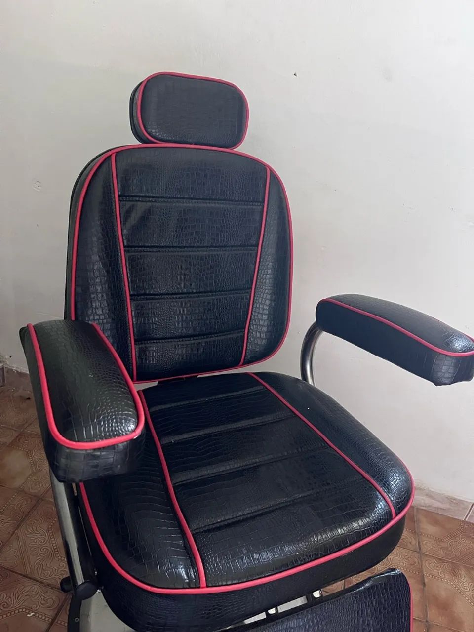 Cadeira de Barbeiro Profissional - Excelente Estado | 4 Meses de Uso - Foto 5