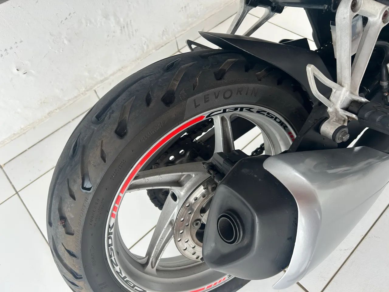 CBR 250R - Foto 3