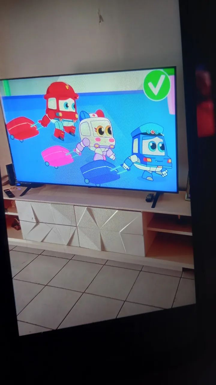 Tv 75 polegadas semi nova4 mil... *54