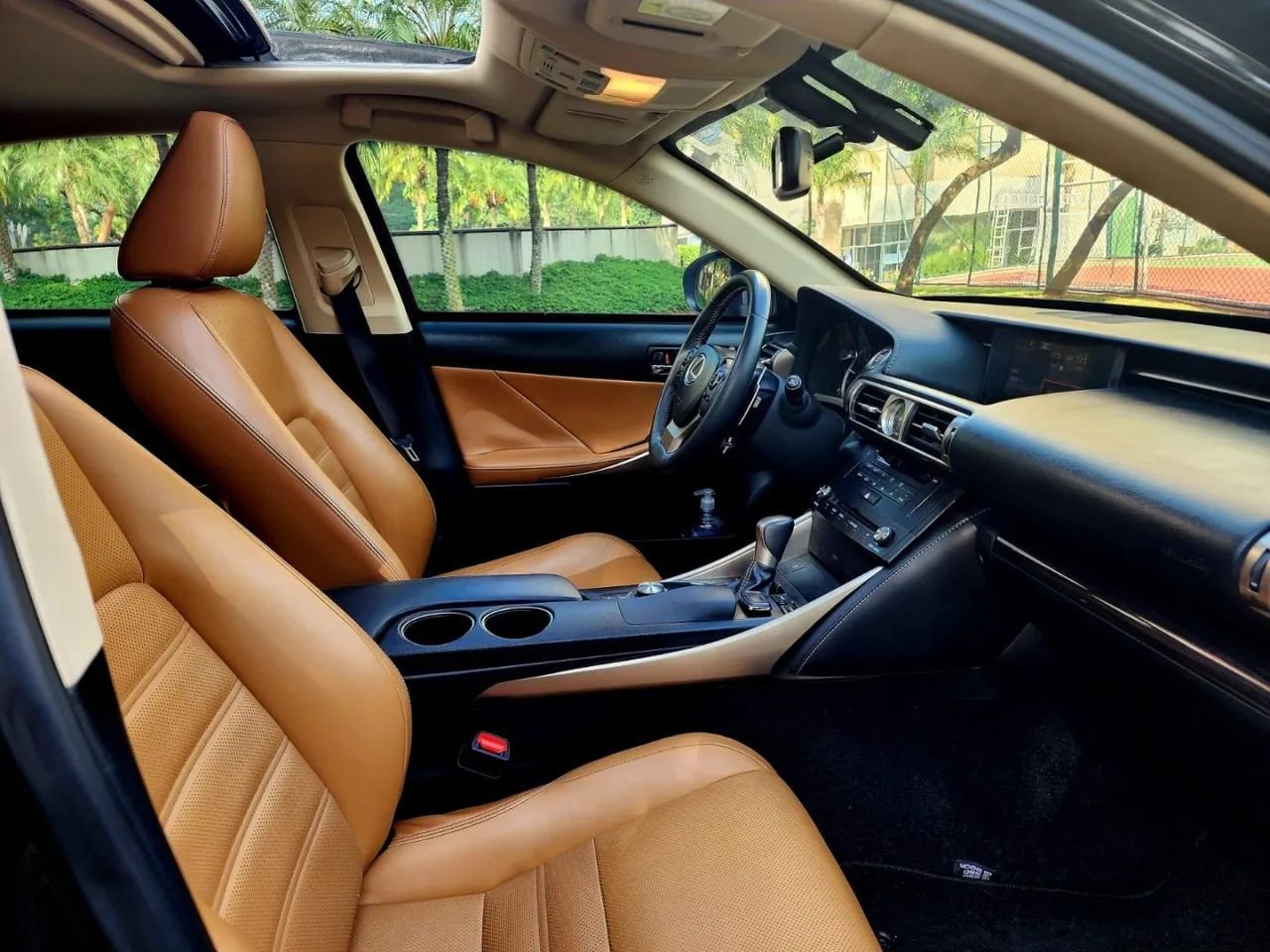 Lexus IS-250 2.5 24V 208cv Aut., foto 10 de 15
