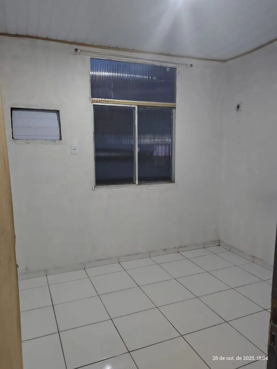 ALUGA-SE APARTAMENTO LÍRIO DO VALE II<br>