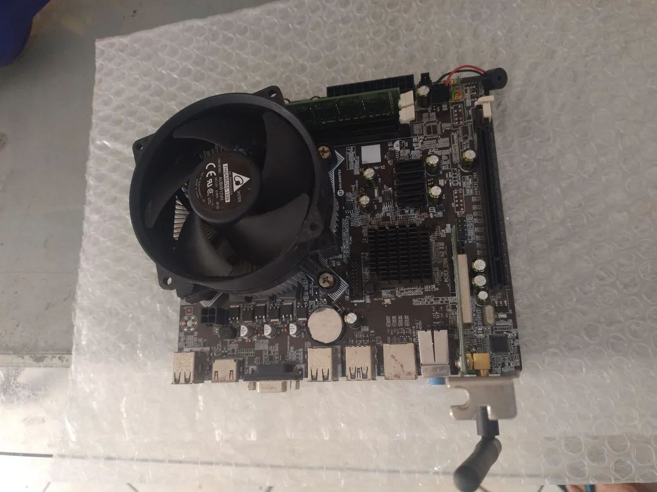 Vendo kit placa mãe 1150 i3. 8gb memória mais placa de wi-fi 