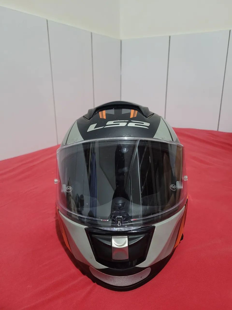 Capacete LS2 Vector Evo 