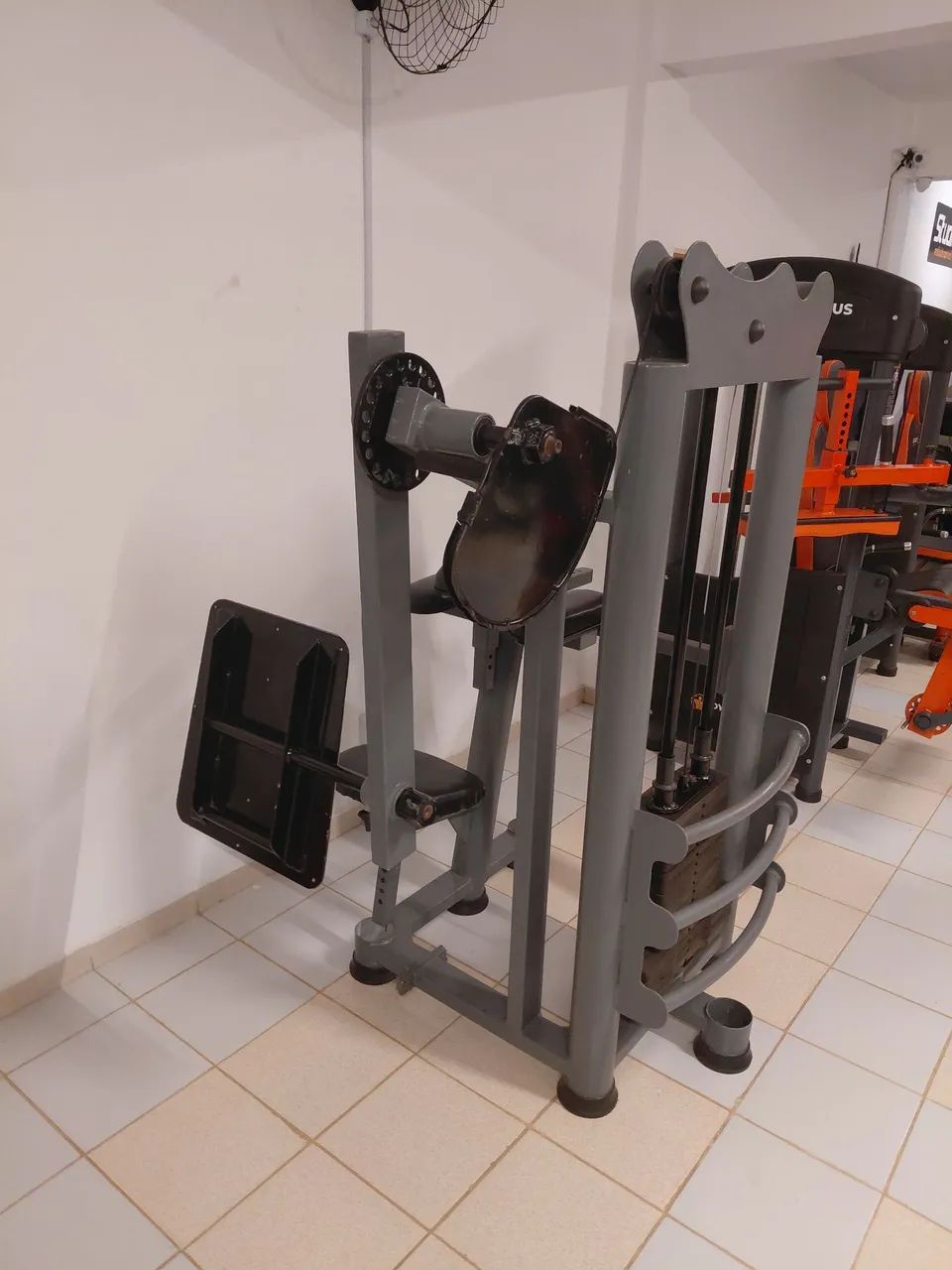 Maquina de Glúteos