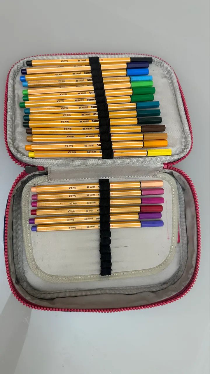 Estojo 100 Pens original Kipling + 20 canetas originais Stabilo. - Foto 3
