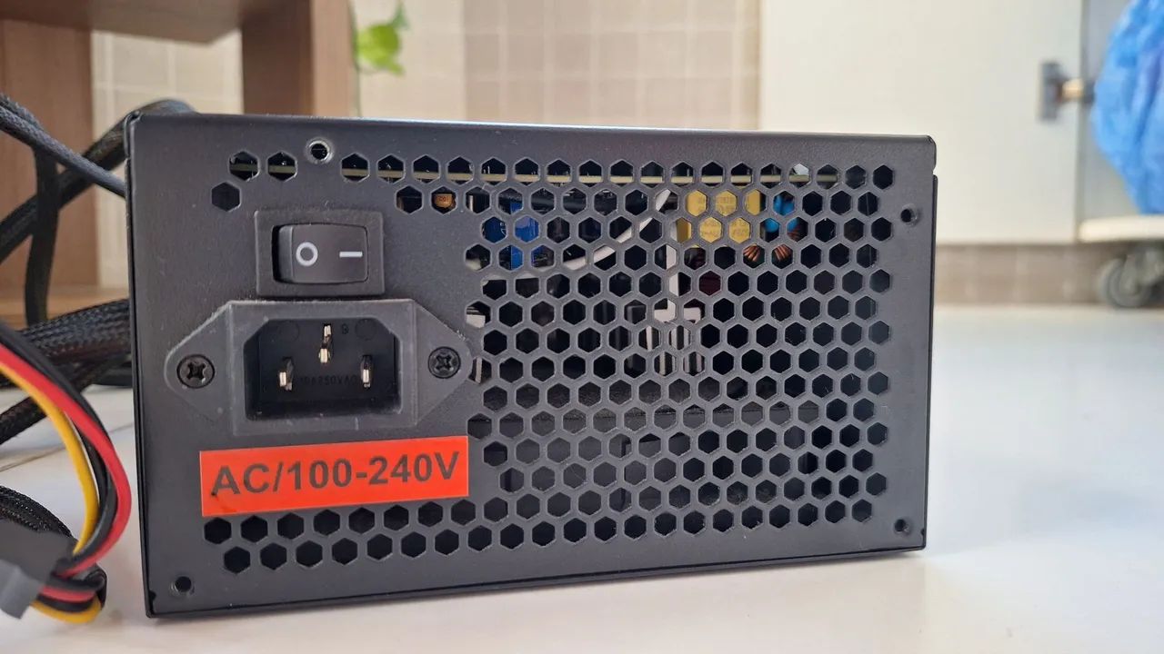 Fonte 400w Fortrek Black Hawk ATX - Foto 3