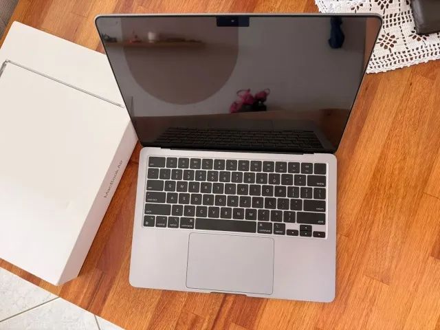 MacBook Air M2 2022 8GB 256GB - Impecável + Caixa Original