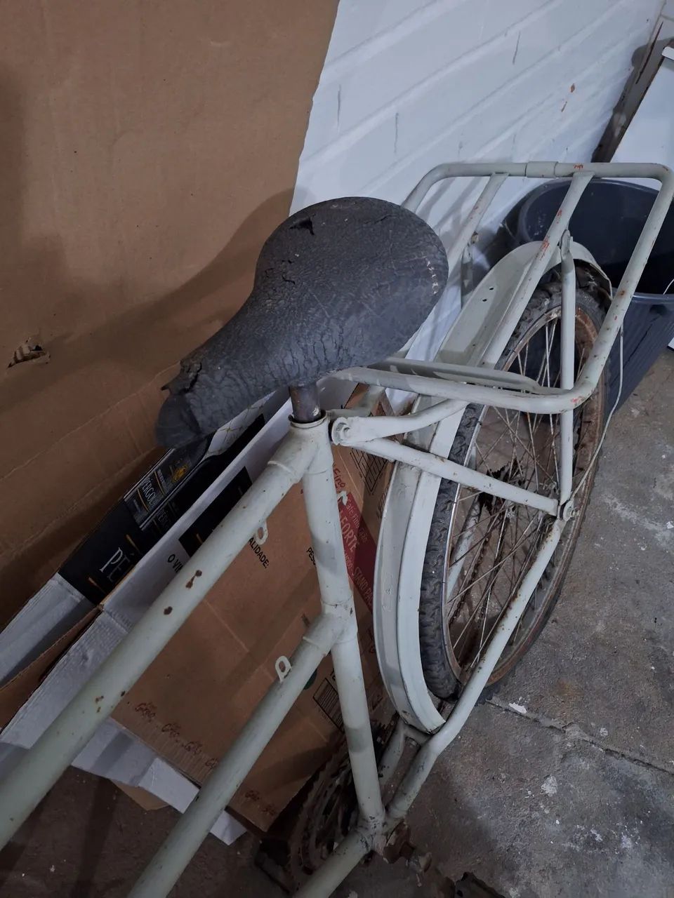 Bicicleta de ferro antiga - Foto 2