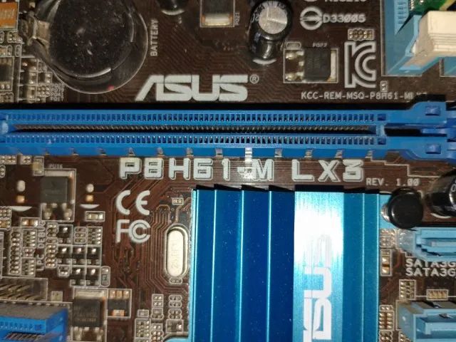 Placa-mãe ASUS P8H61-M LX3 - LGA 1155  - Foto 2