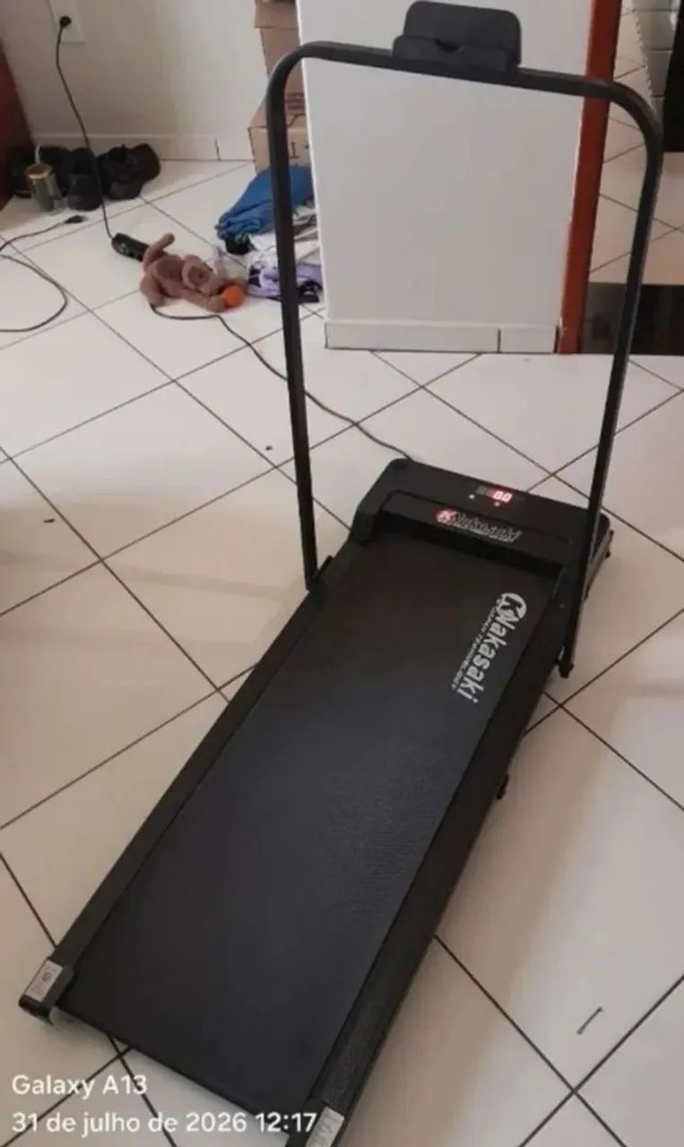 VENDO ESTEIRA ERGOMETRICA BIVOLT  - Foto 2