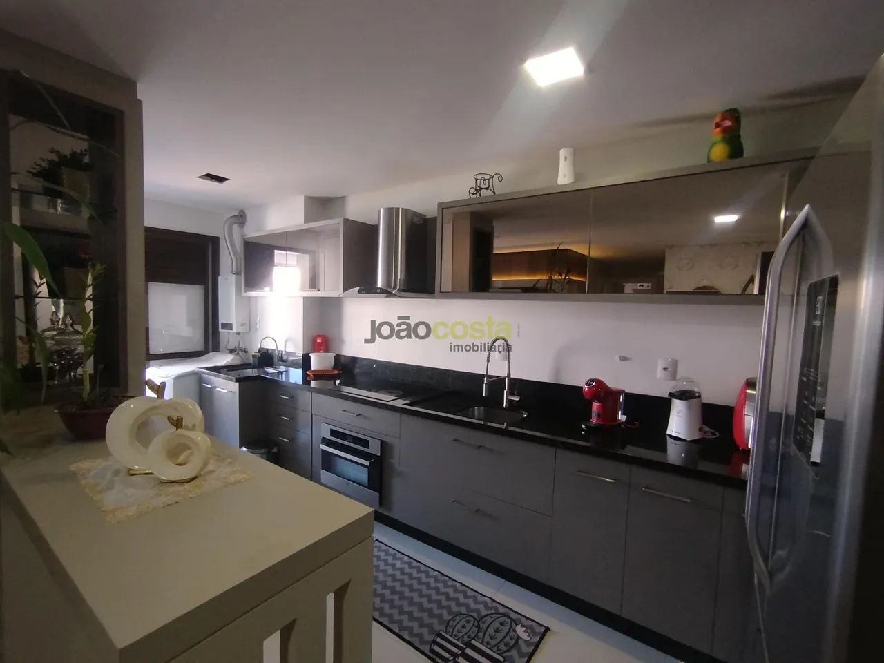 Apartamento para Locação em Balneário, Florianópolis | 110m²