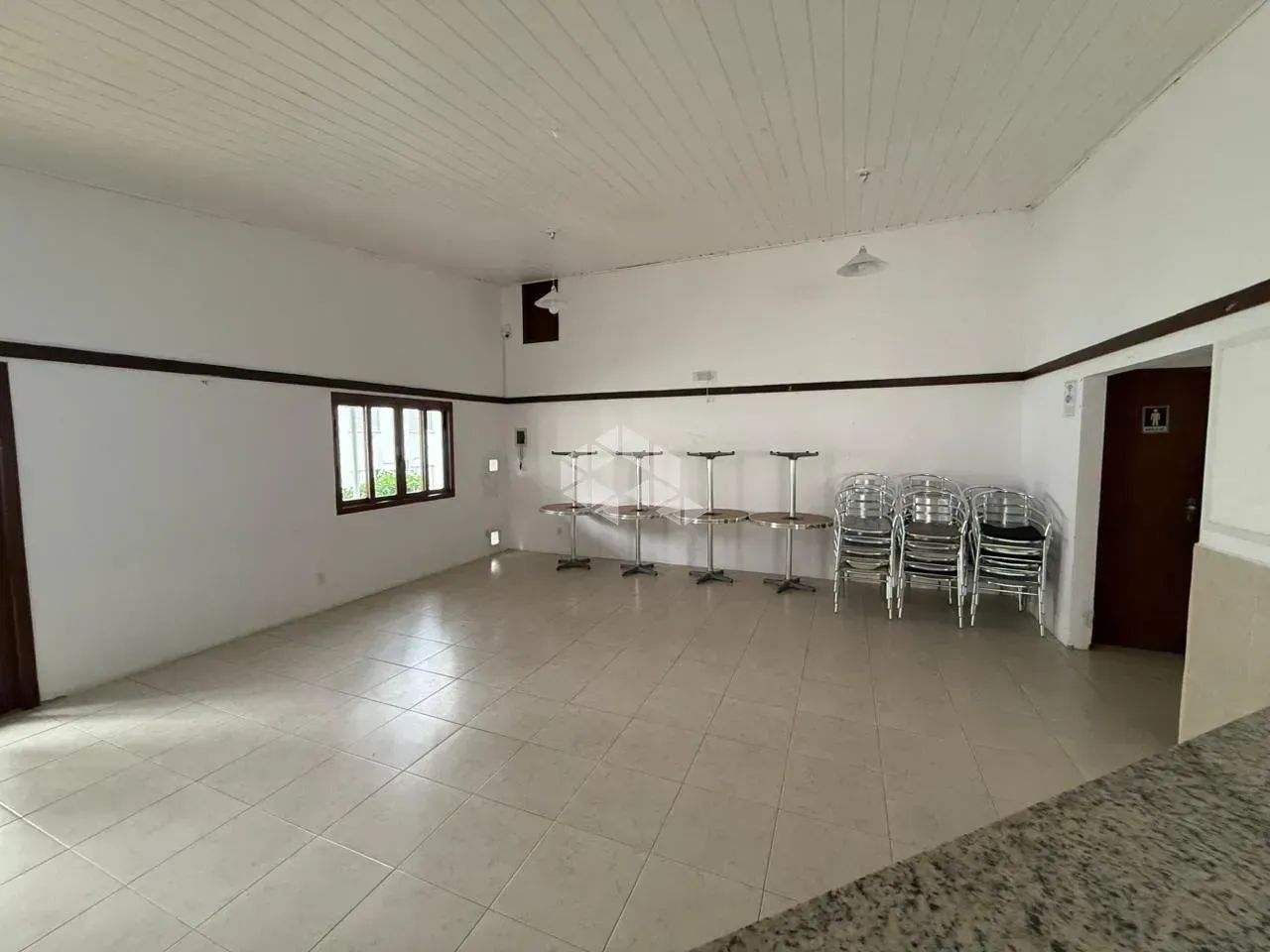 APARTAMENTO 2 QUARTOS COM SACADA E VISTA PANORÂMICA NO CENTRO DE FLORIANÓPOLIS - Foto 4