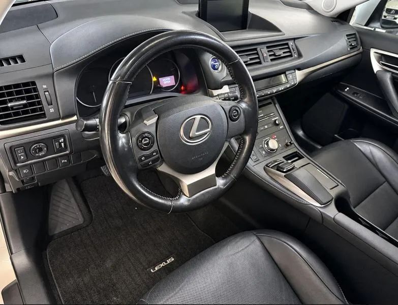 Lexus CT200h 1.8 16V Hibrid Aut., foto 5 de 19
