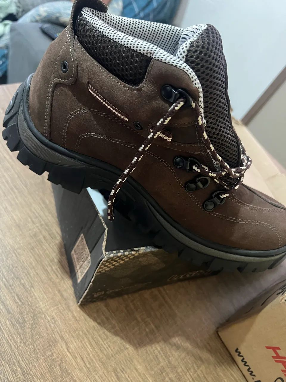 Bota de trilha nova  - Foto 2