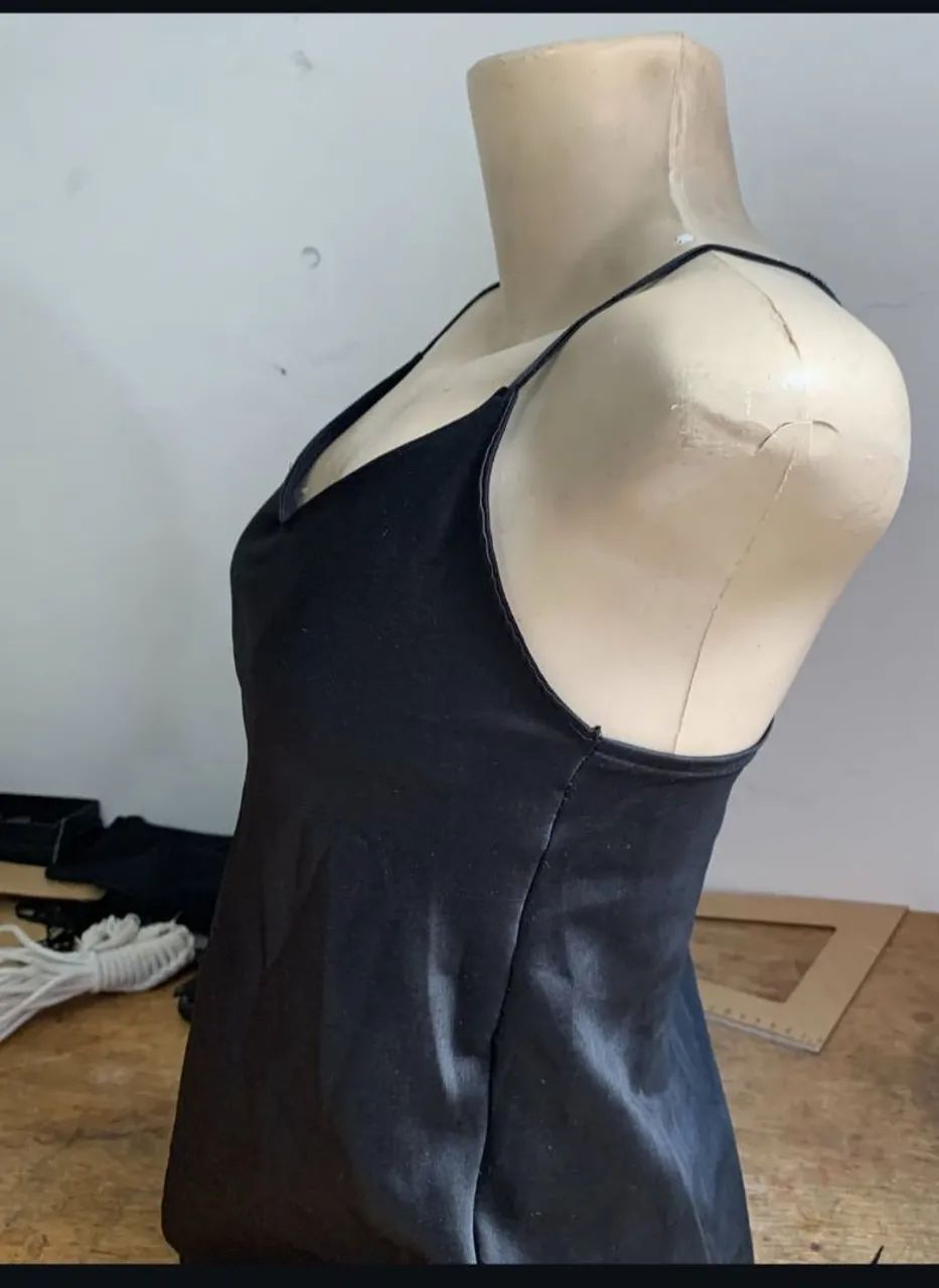 Vestido de alça preto - Foto 2