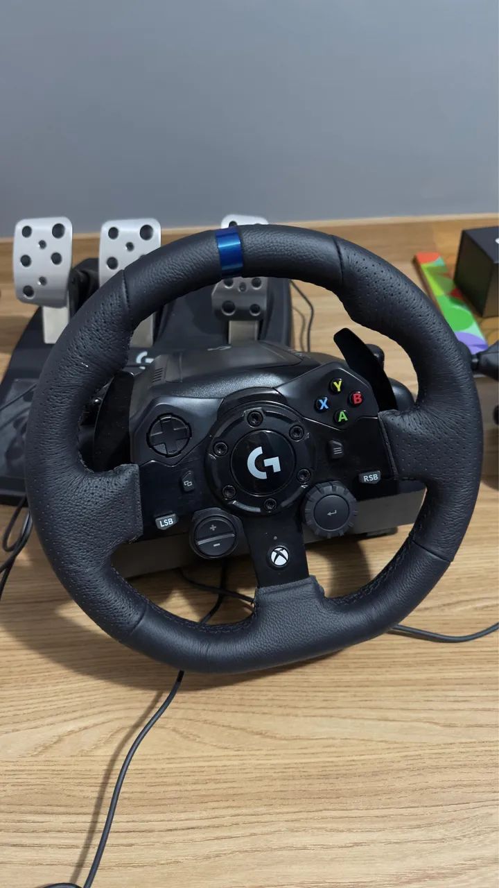 Volante Logitech G923 + Câmbio Driving Force