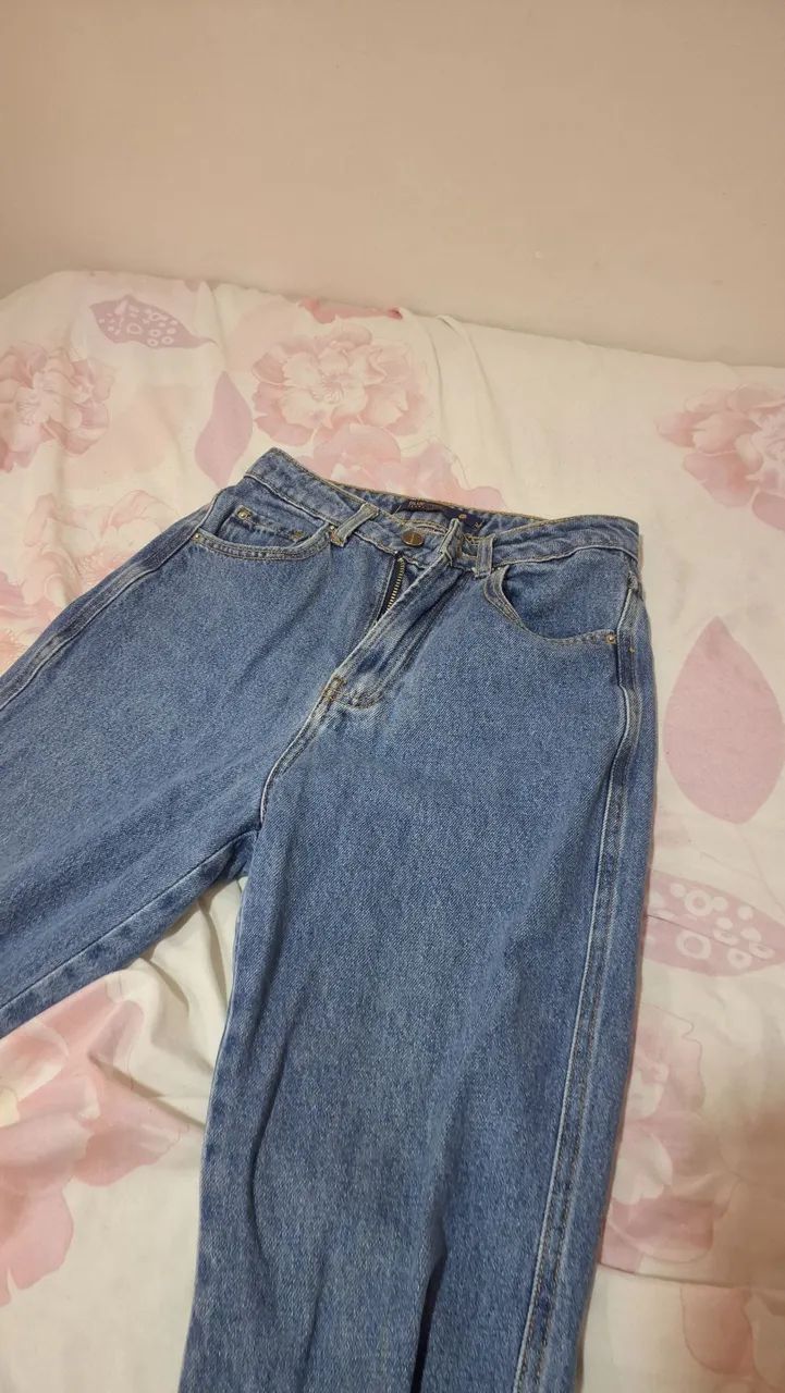 calça jeans mom 34 usada - Foto 4