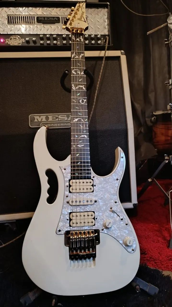 Ibanez Steve vai jem7v-wH. (Japonesa) Aceito trocas por Fractal ou