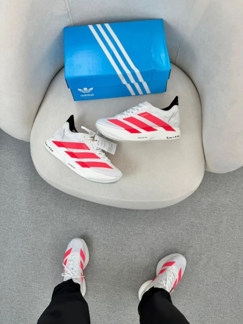 Adidas Adizero Pro 4 branco e vermelho Prime - Foto 3