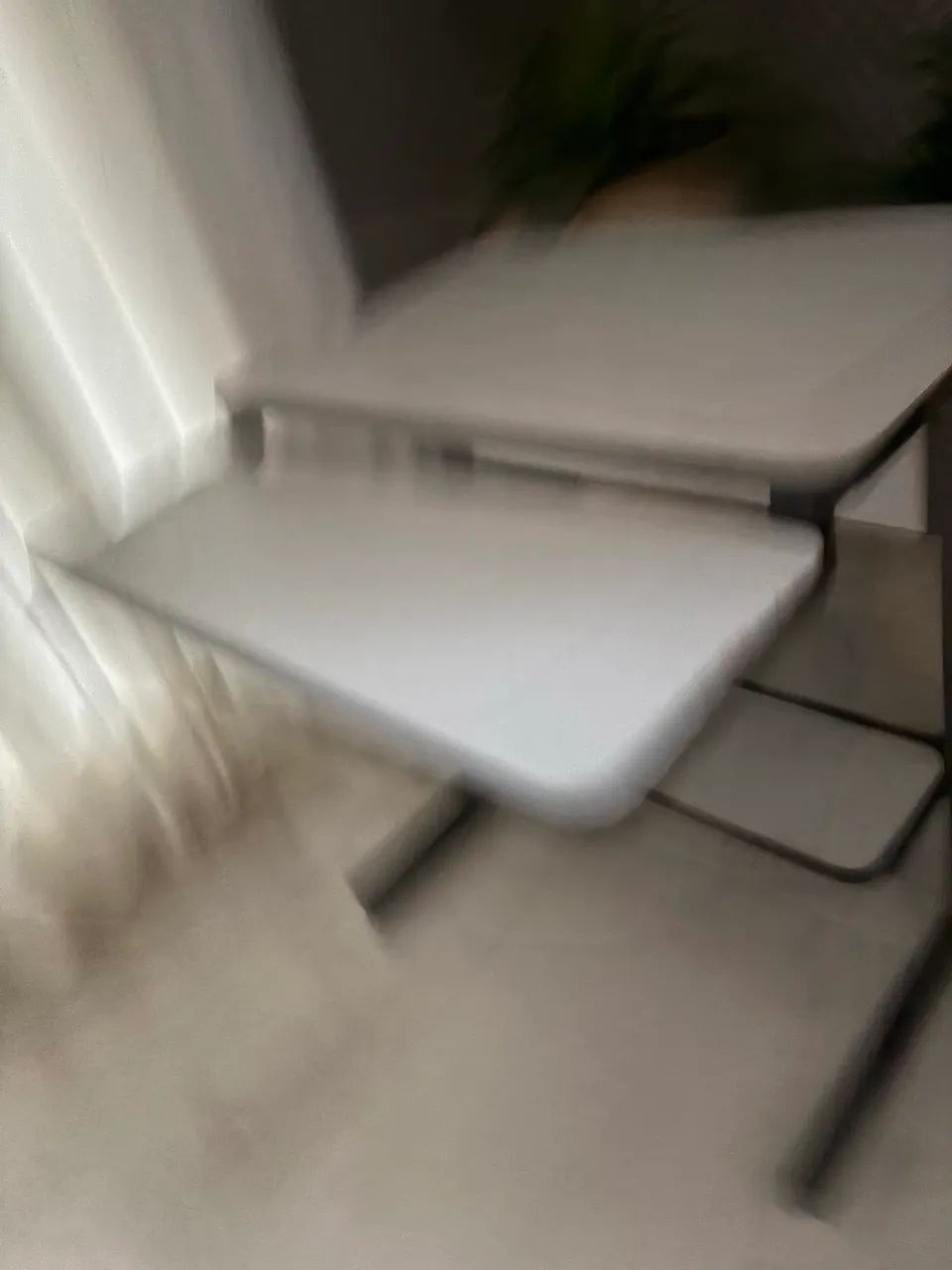 Mesa e cadeira 64962669404291123