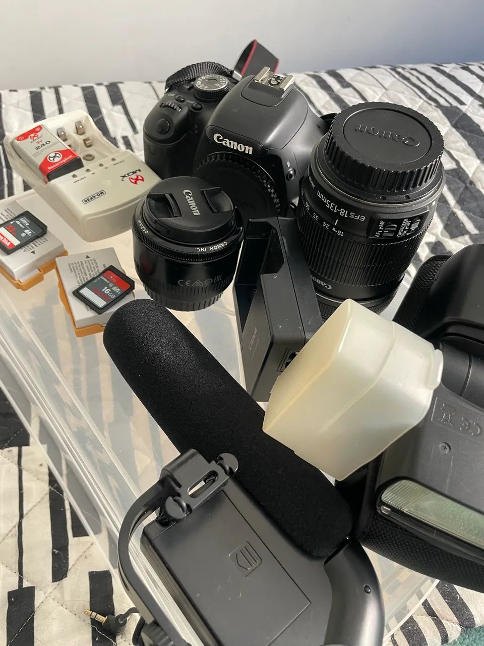 Canon T3i Completa c/ 2 Lentes + Flash + Microfone - Foto 3