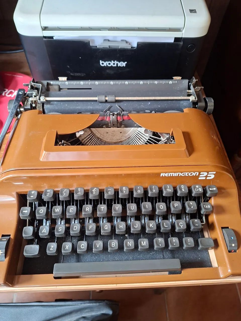 Maquina de escrever antiga coleção  - Foto 3