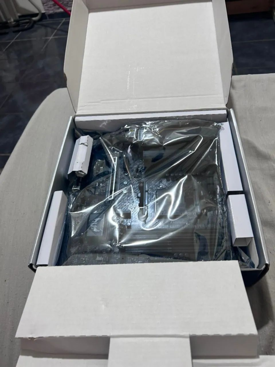 Placa mãe Asus TUF B520M-Plus