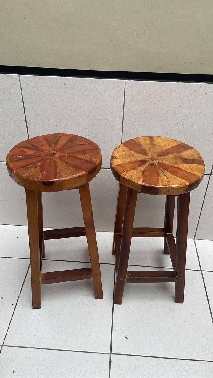 Banquetas Rústicas de Madeira - Foto 2