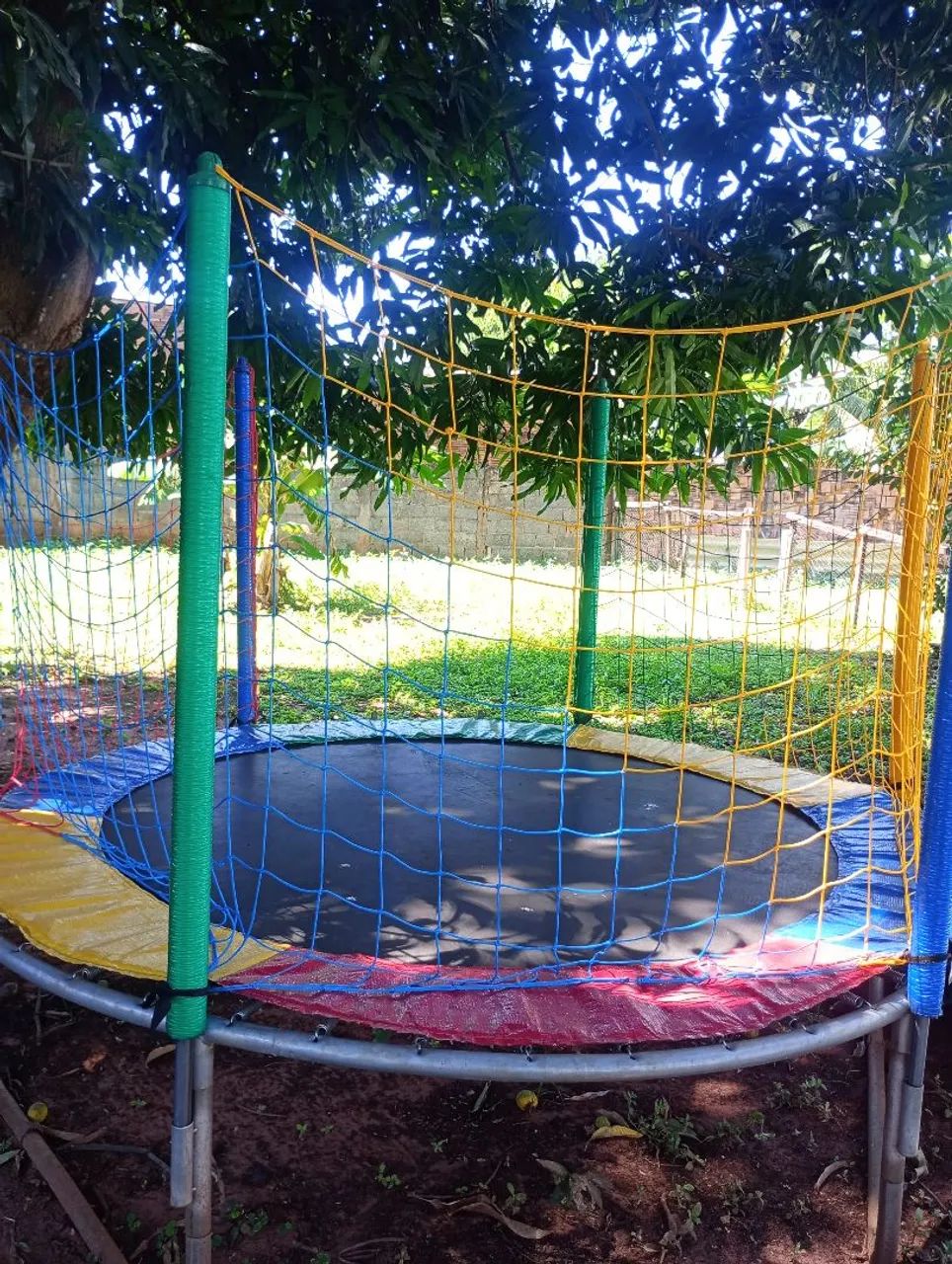 Vendo cama elástica 2,44 bairro Caiçara 