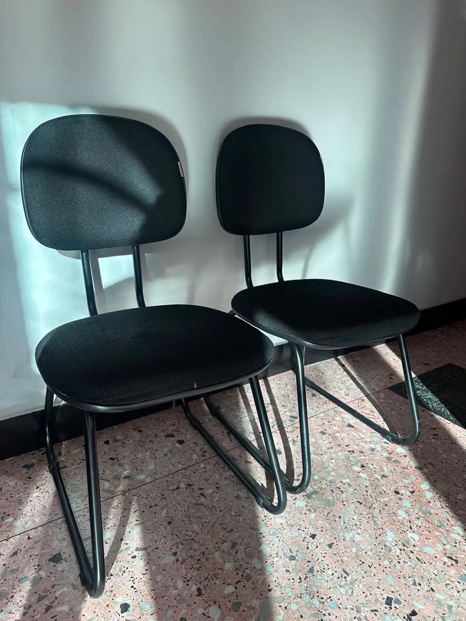Conjunto de mesa e cadeiras  - Foto 3