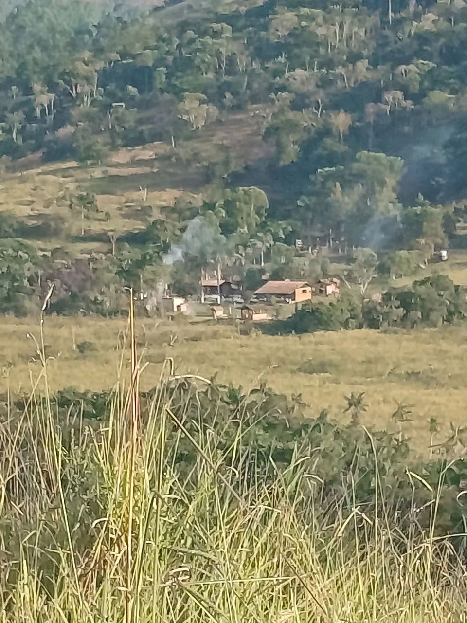  Vende-se Excelente Terreno na Enseada  - Foto 4