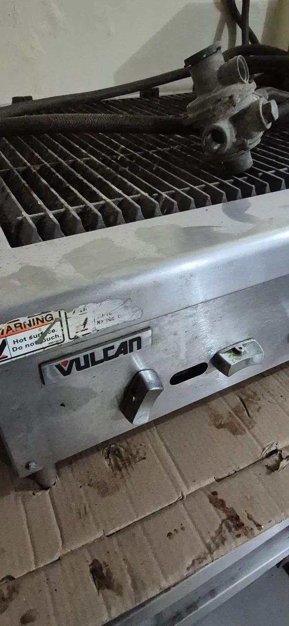 CHAR BROILLER 4 QUEIMADORES VULCAN