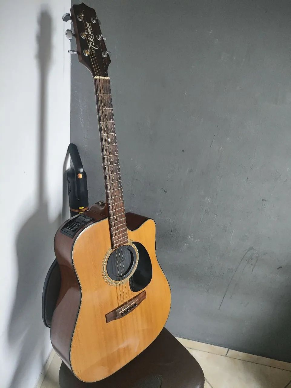 Violão Takamine