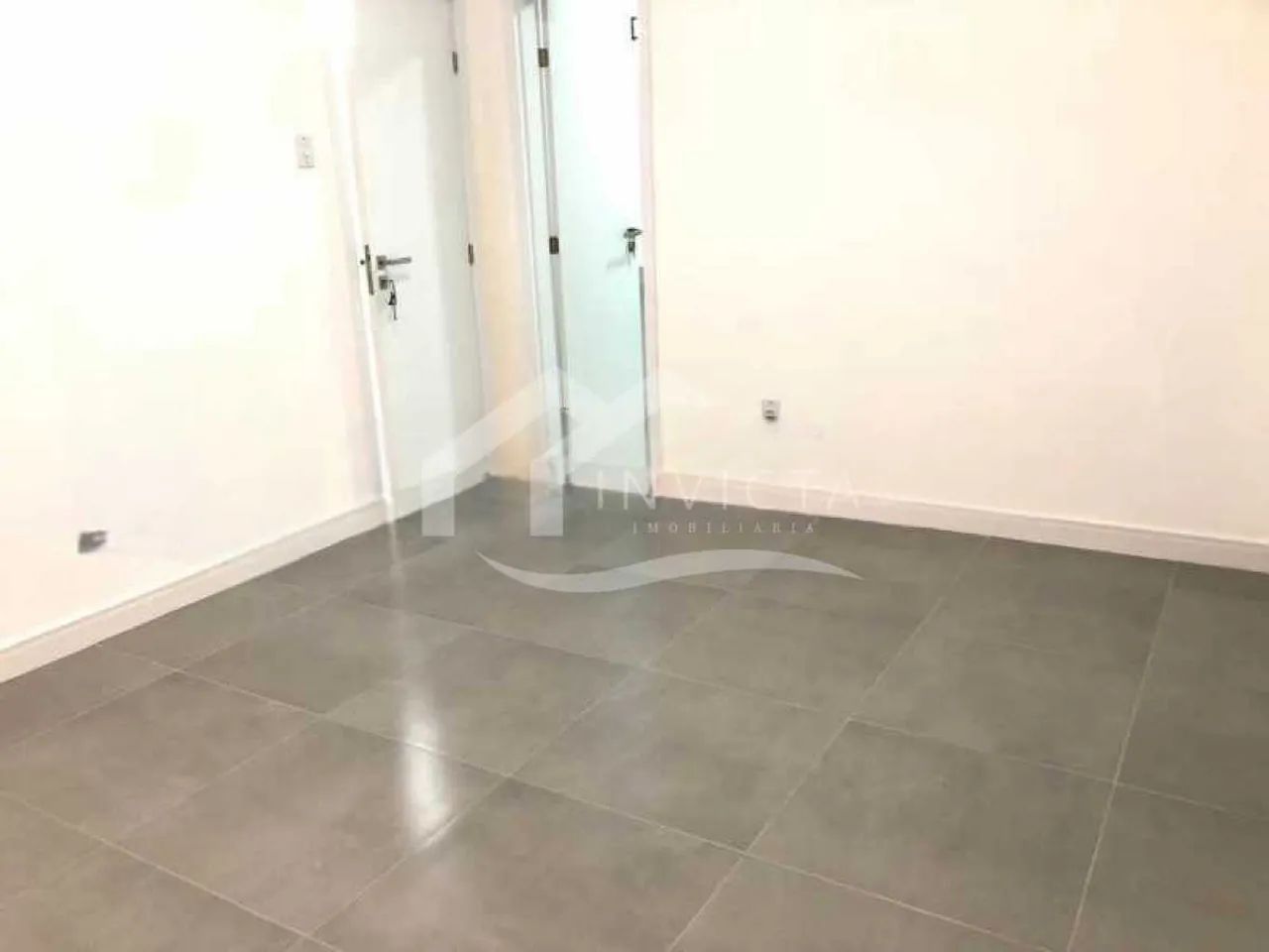 IMPERDÍVEL QUATRO QUARTOS PRÓXIMO AO ARPOADOR - Foto 5